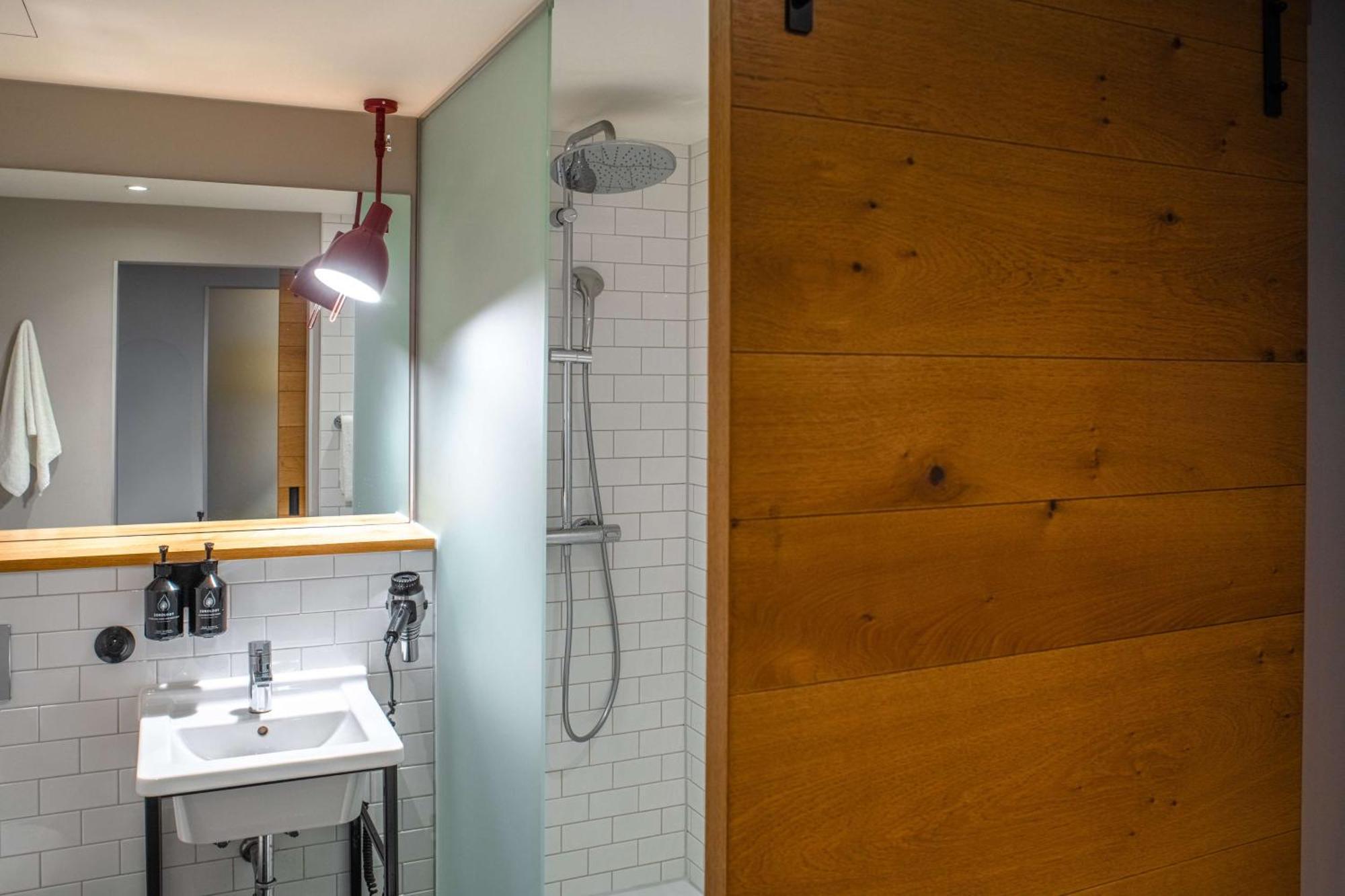 Pentahotel Лиеж Екстериор снимка