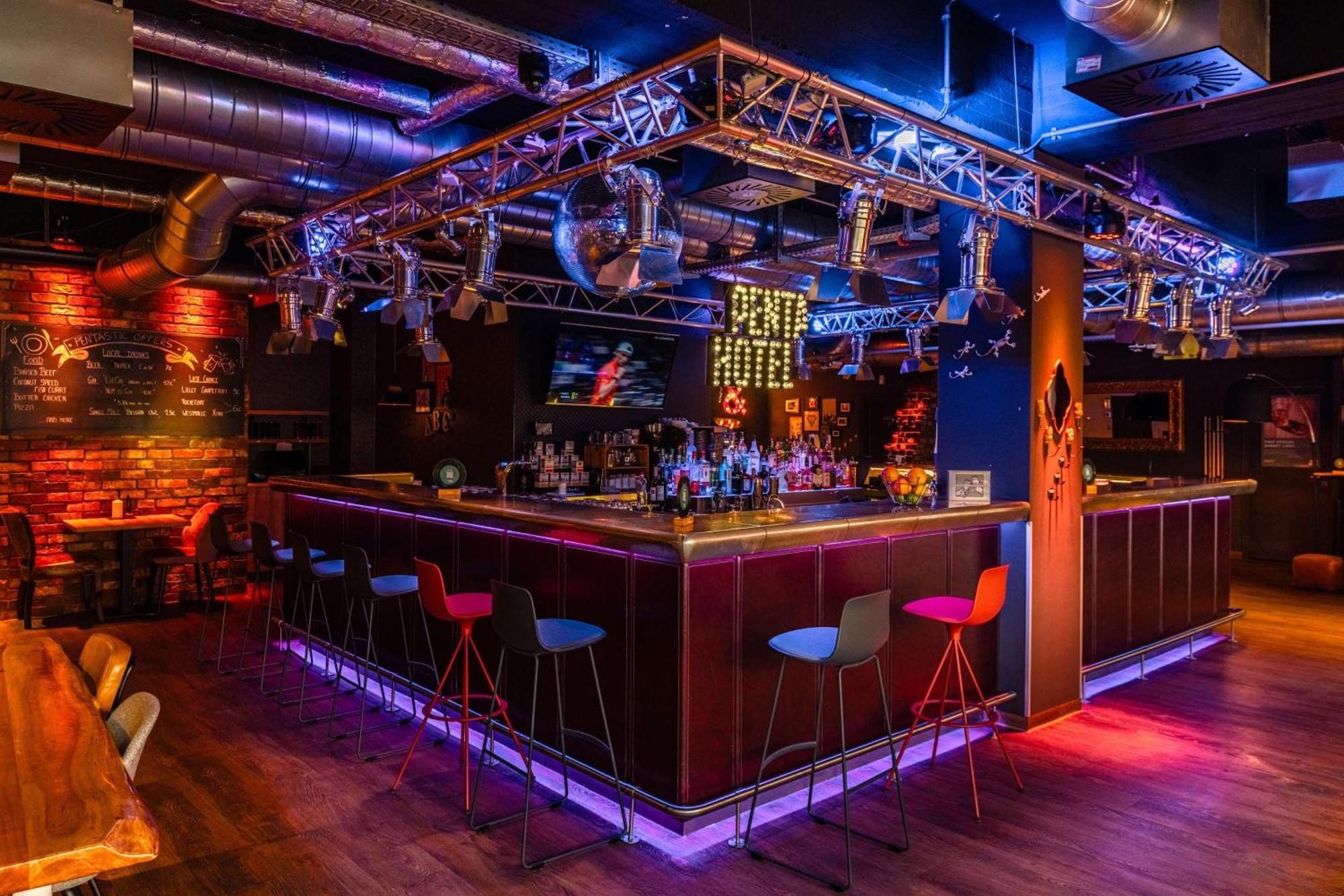 Pentahotel Лиеж Екстериор снимка