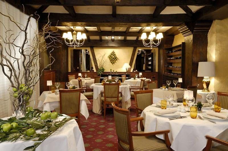 Pentahotel Лиеж Ресторант снимка